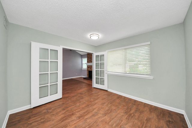 7508 Stewart Road, Galveston, TX 77551