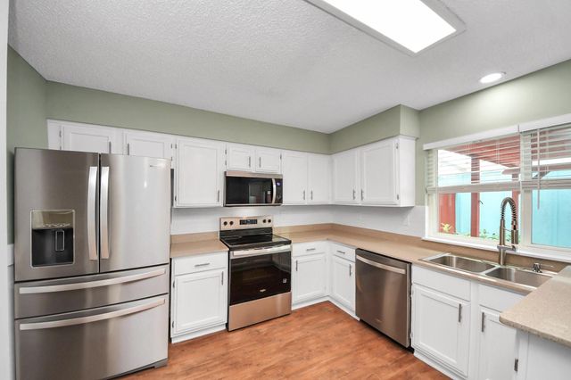 7508 Stewart Road, Galveston, TX 77551