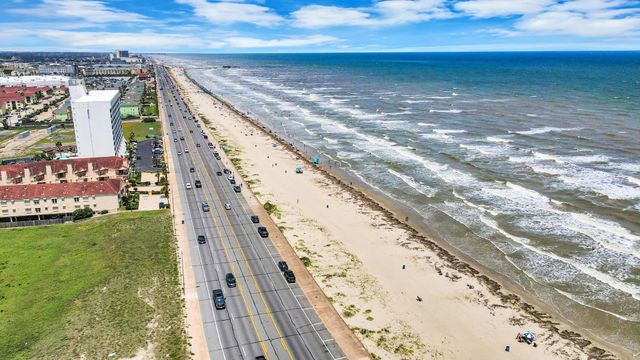7508 Stewart Road, Galveston, TX 77551