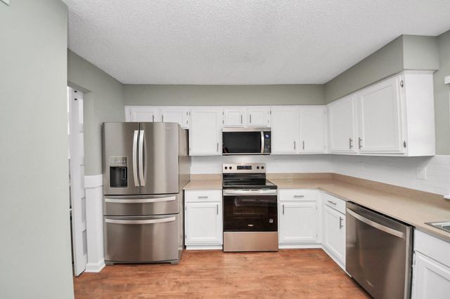 7508 Stewart Road, Galveston, TX 77551