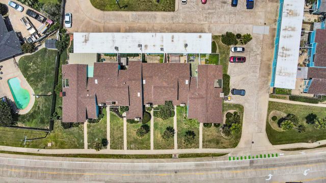 7508 Stewart Road, Galveston, TX 77551