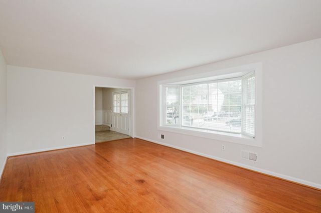 4 OLD SPRING CT, Cockeysville, MD 21030