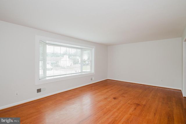 4 OLD SPRING CT, Cockeysville, MD 21030