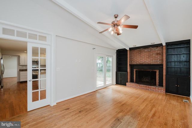 4 OLD SPRING CT, Cockeysville, MD 21030