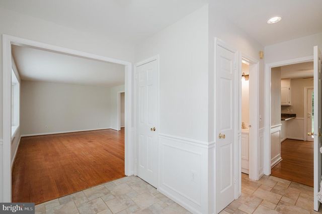 4 OLD SPRING CT, Cockeysville, MD 21030