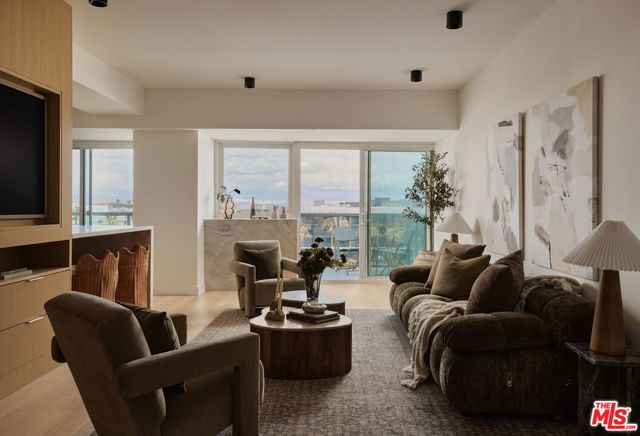 13600 Marina Pointe Drive 604, Marina Del Rey, CA 90292