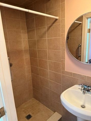 111 Hawthorne St, Weymouth, MA 01288