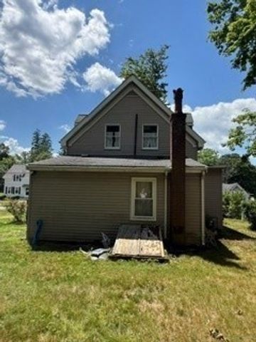 111 Hawthorne St, Weymouth, MA 01288