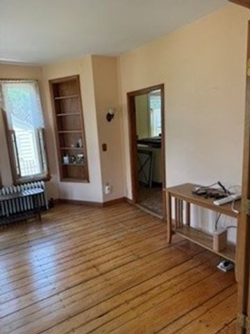 111 Hawthorne St, Weymouth, MA 01288