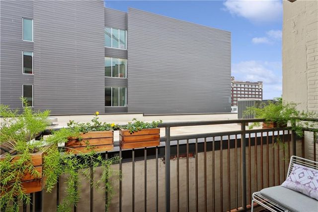 1904 Main Street 3S, Kansas City, MO 64108