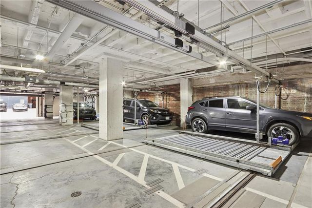 1904 Main Street 3S, Kansas City, MO 64108