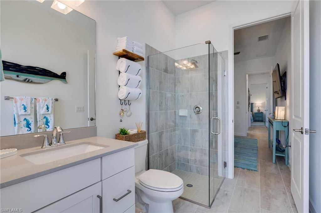 Image 20 of property listing at 1413 SE 10th AVE, Cape Coral, FL 33990