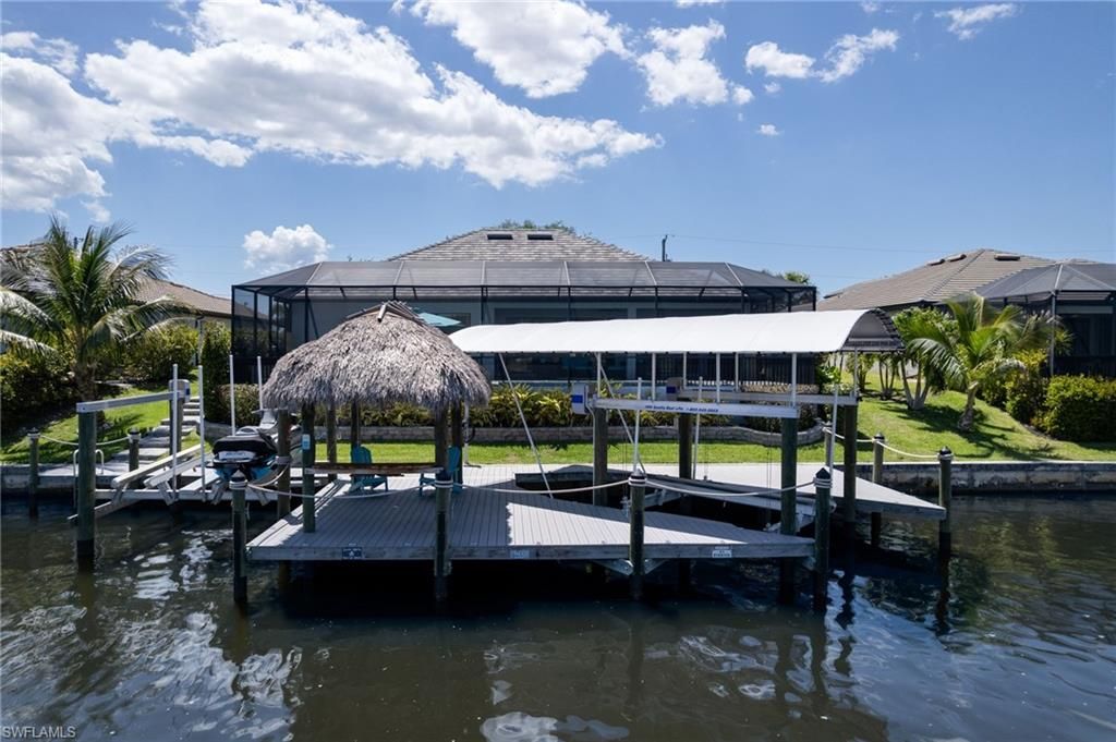 Image 25 of property listing at 1413 SE 10th AVE, Cape Coral, FL 33990