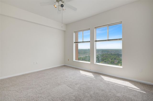 3505 Sage Road 2402, Houston, TX 77056