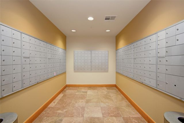 3505 Sage Road 2402, Houston, TX 77056