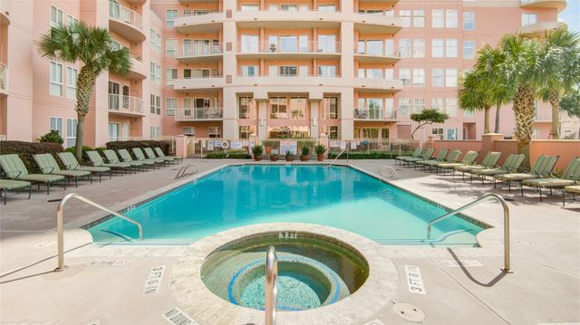 3505 Sage Road 2402, Houston, TX 77056