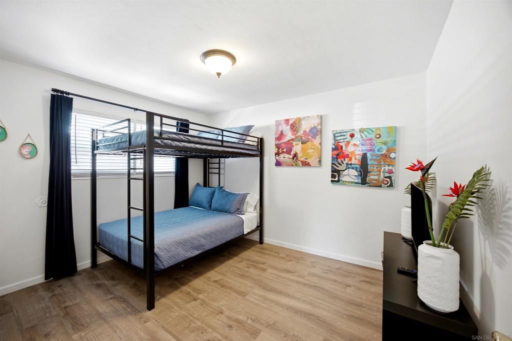 Image 13 of property listing at 1065-1071 Grand Ave, San Diego, CA 92109