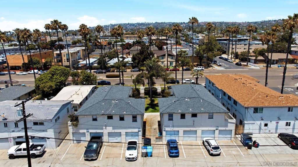 Image 20 of property listing at 1065-1071 Grand Ave, San Diego, CA 92109