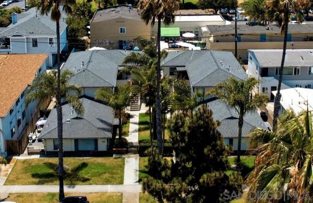 Image 23 of property listing at 1065-1071 Grand Ave, San Diego, CA 92109