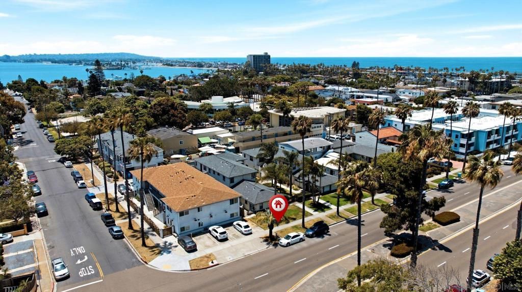Image 25 of property listing at 1065-1071 Grand Ave, San Diego, CA 92109