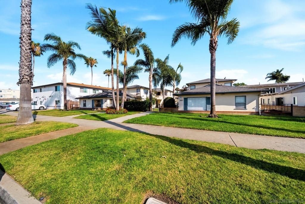Image 28 of property listing at 1065-1071 Grand Ave, San Diego, CA 92109
