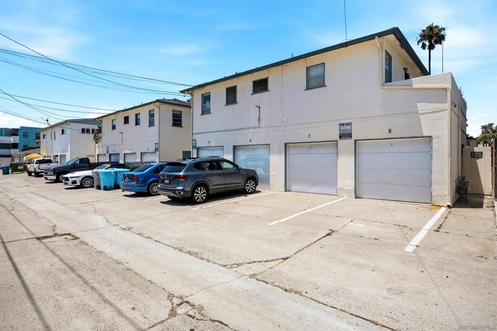 Image 4 of property listing at 1065-1071 Grand Ave, San Diego, CA 92109