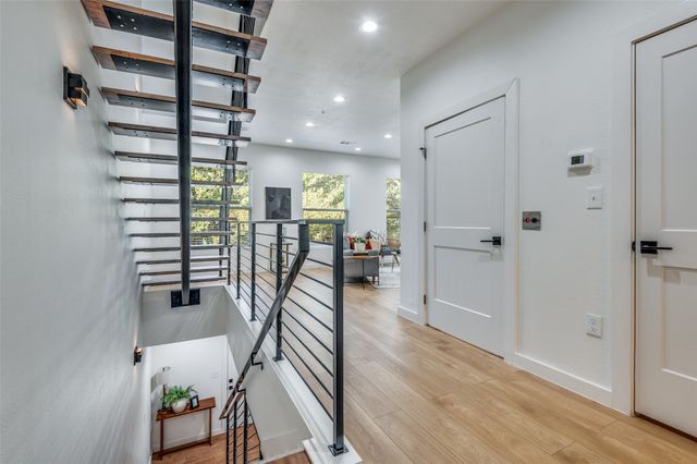 504 S Oconnor Road, Irving, TX 75060