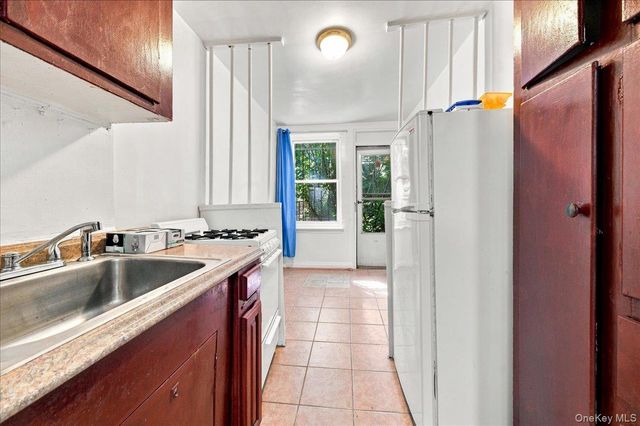 2145 Muliner Avenue, Bronx, NY 10462