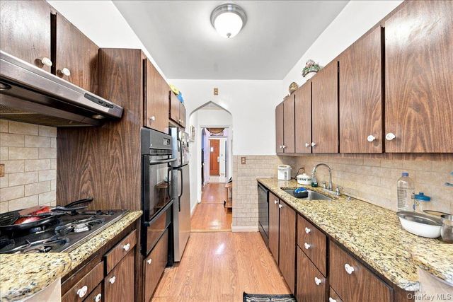 2145 Muliner Avenue, Bronx, NY 10462