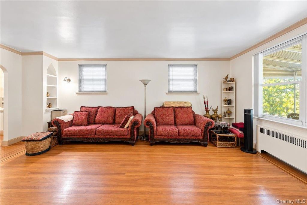2145 Muliner Avenue, Bronx, NY 10462 — photo 5
