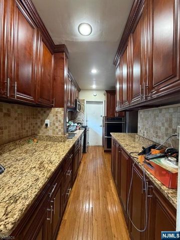 139 Osborne Terrace, Newark, NJ 07108
