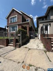 139 Osborne Terrace, Newark, NJ 07108