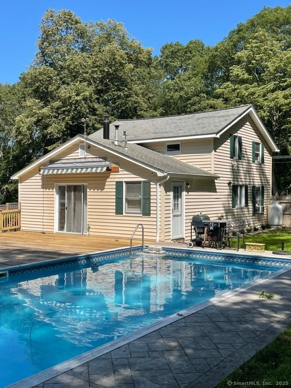 236 Mistuxet Avenue, Stonington, CT 06355