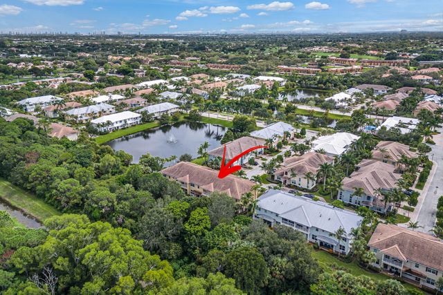 7217 Oxford Court, Palm Beach Gardens, FL 33418