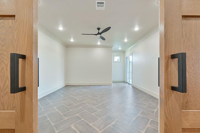 2317 Storyteller Court, College Station, TX 77845