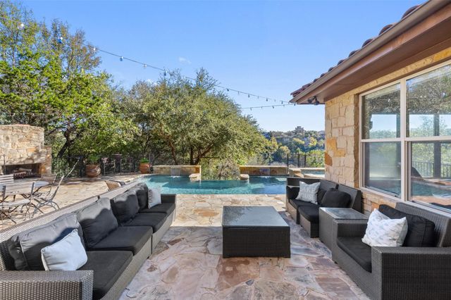 23617 Indian Divide CV, Spicewood, TX 78669