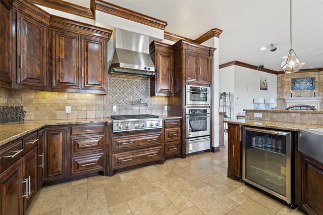 23617 Indian Divide CV, Spicewood, TX 78669