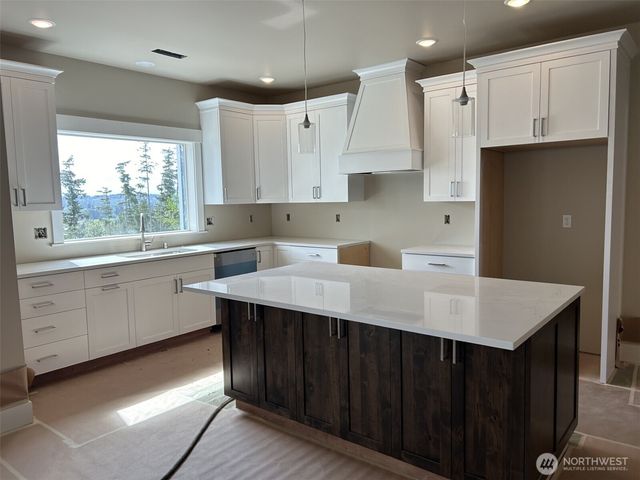 122 Tillicum Dr, Chehalis, WA 98532