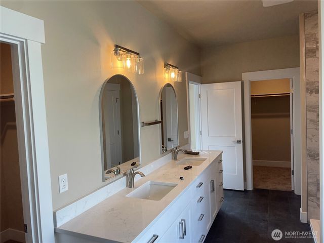122 Tillicum Dr, Chehalis, WA 98532