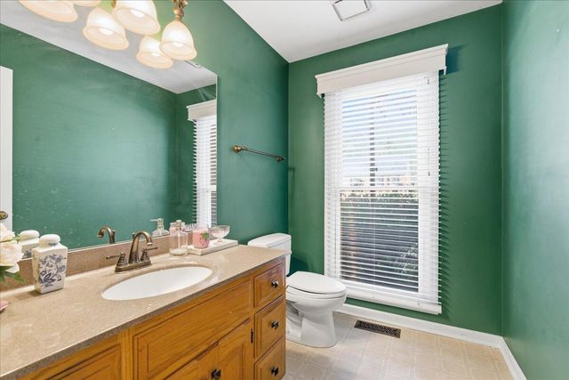 5116 Meadow Creek DR, Roanoke, VA 24018