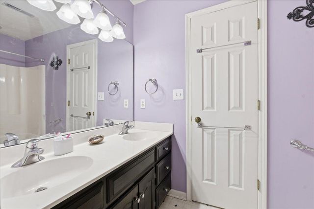 5116 Meadow Creek DR, Roanoke, VA 24018