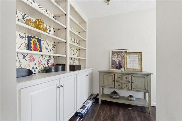 5116 Meadow Creek DR, Roanoke, VA 24018