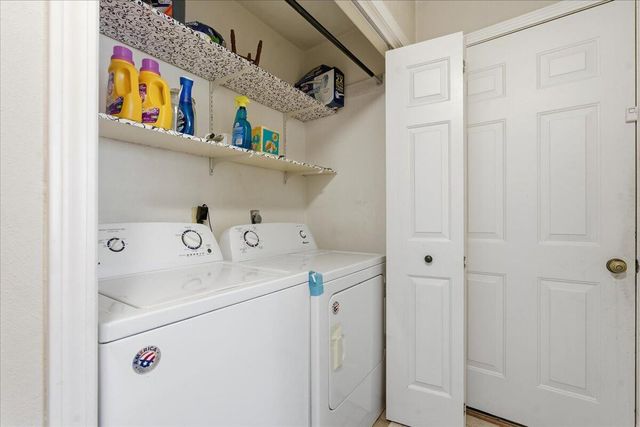 5116 Meadow Creek DR, Roanoke, VA 24018