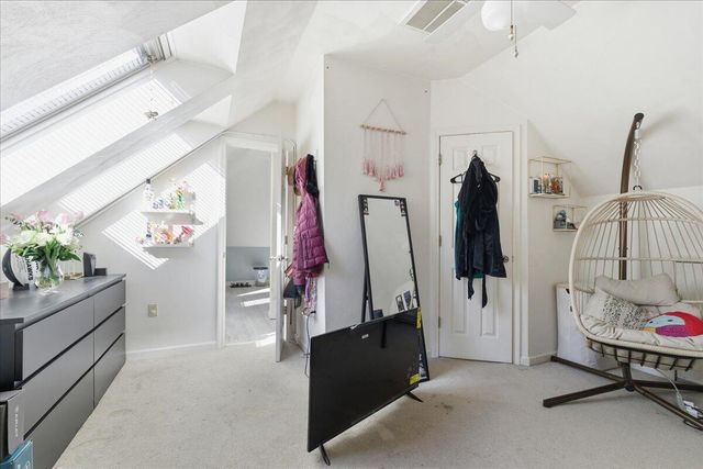 5116 Meadow Creek DR, Roanoke, VA 24018