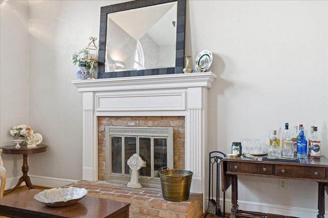 5116 Meadow Creek DR, Roanoke, VA 24018