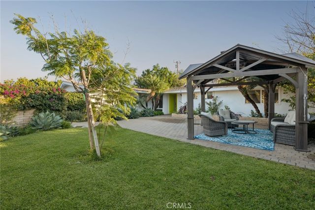 305 Nassau Road, Costa Mesa, CA 92626