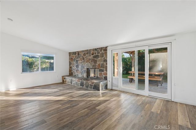 305 Nassau Road, Costa Mesa, CA 92626