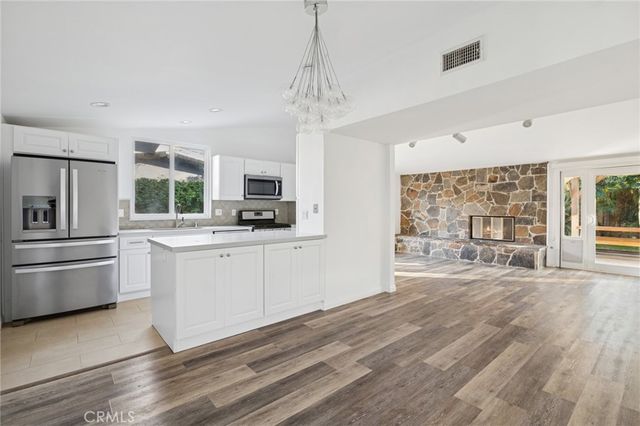 305 Nassau Road, Costa Mesa, CA 92626