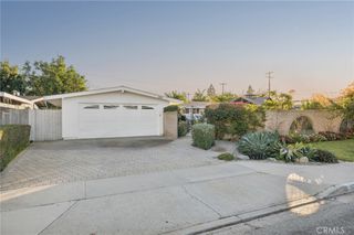 305 Nassau Road, Costa Mesa, CA 92626