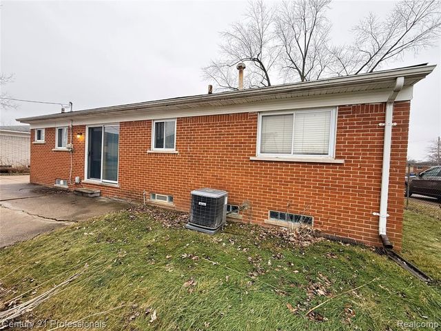 3913 Farnum Street, Inkster, MI 48141